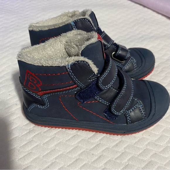 sprox kids warm fuzzy furry boots toddler shoe EUC - Picture 2 of 7